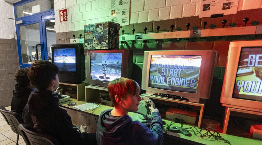 Retro-Connection 2025